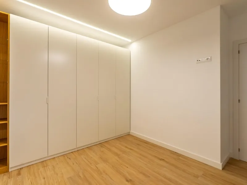 FULLY RENOVATED BRAND-NEW EXTERIOR APARTMENT IN LAVAPIÉS–EMBAJADORES, MADRID