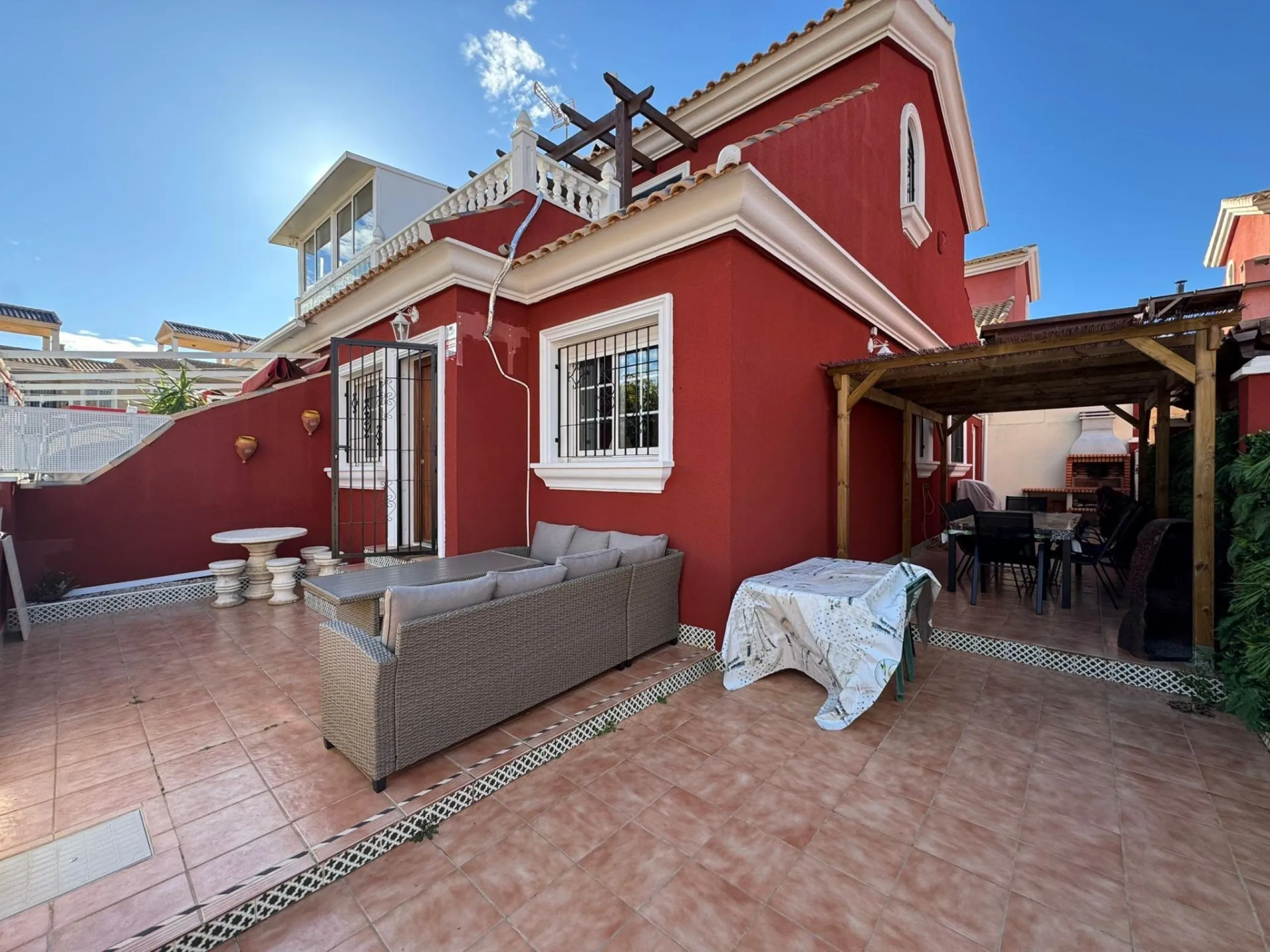 A spacious renovated terraced house in Orihuela Costa