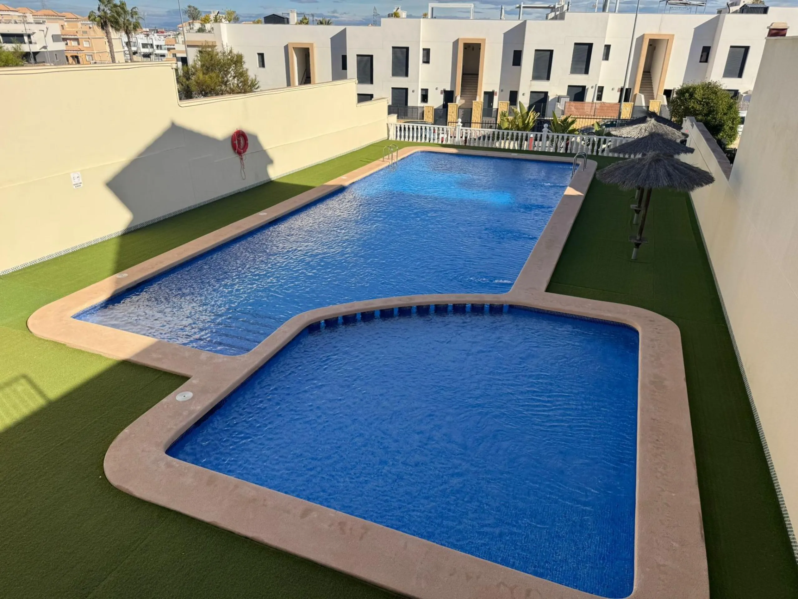 A spacious renovated terraced house in Orihuela Costa