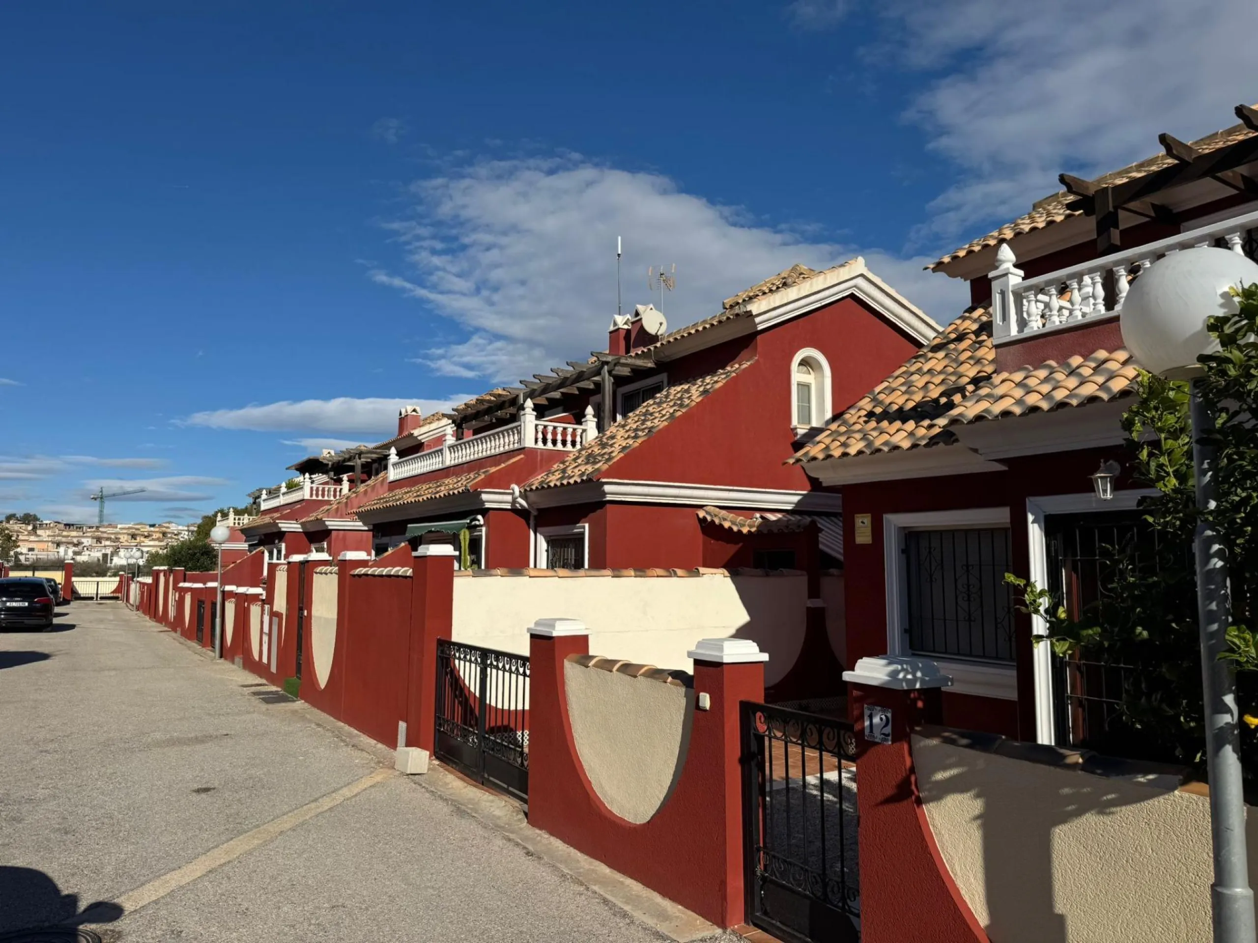 A spacious renovated terraced house in Orihuela Costa