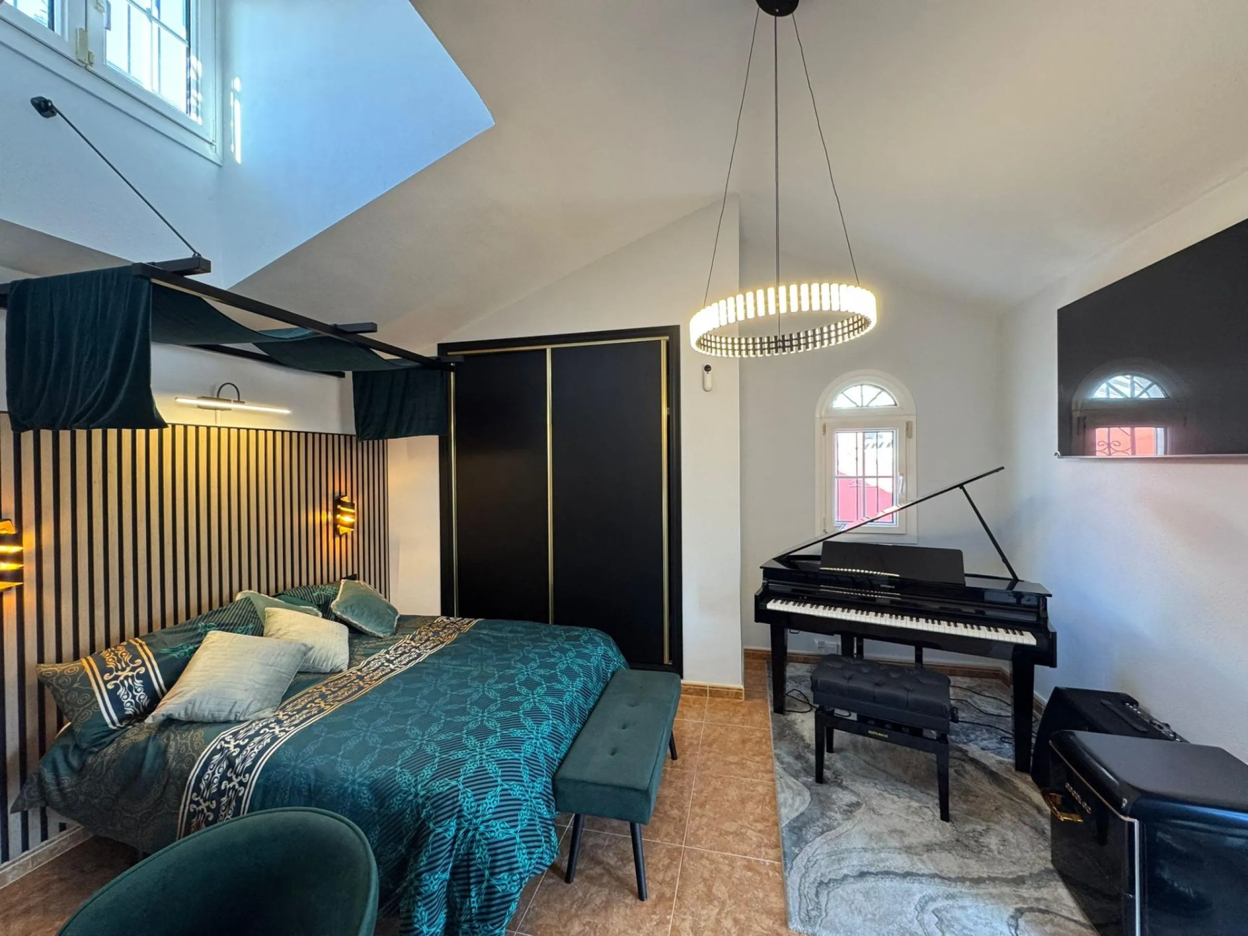 A spacious renovated terraced house in Orihuela Costa