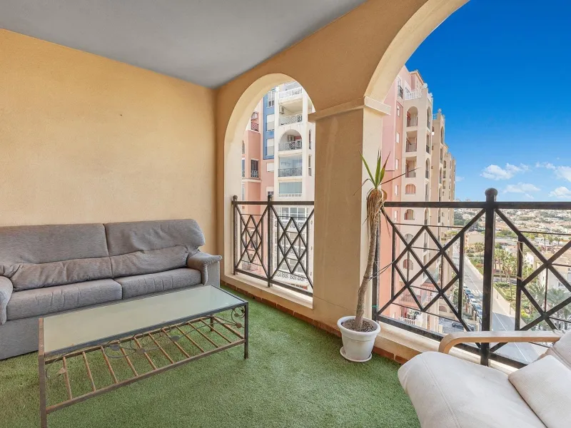 ¡ATALAYAS! 2 HABITACIONES Y 2 BAÑOS CON VISTAS DESPEJADAS + PISCINA