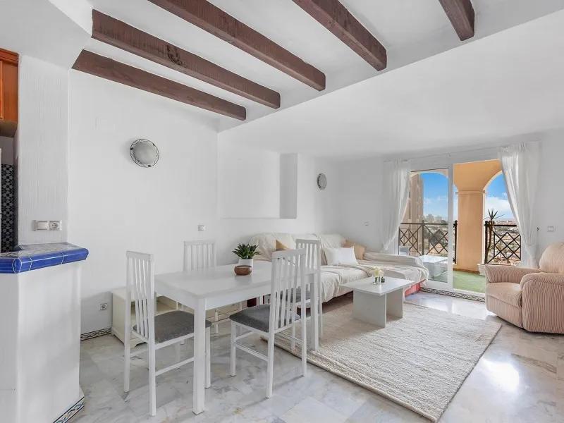 ¡ATALAYAS! 2 HABITACIONES Y 2 BAÑOS CON VISTAS DESPEJADAS + PISCINA