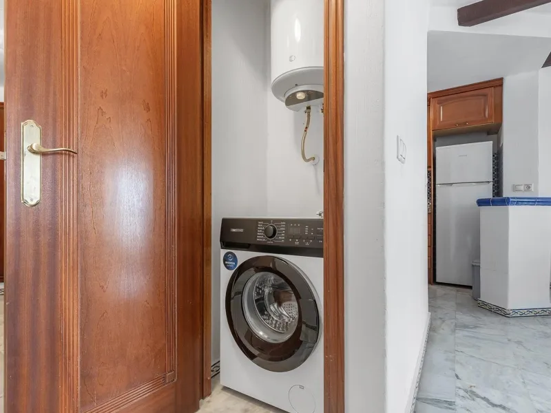 ¡ATALAYAS! 2 HABITACIONES Y 2 BAÑOS CON VISTAS DESPEJADAS + PISCINA