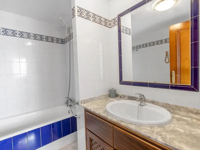 ¡ATALAYAS! 2 HABITACIONES Y 2 BAÑOS CON VISTAS DESPEJADAS + PISCINA