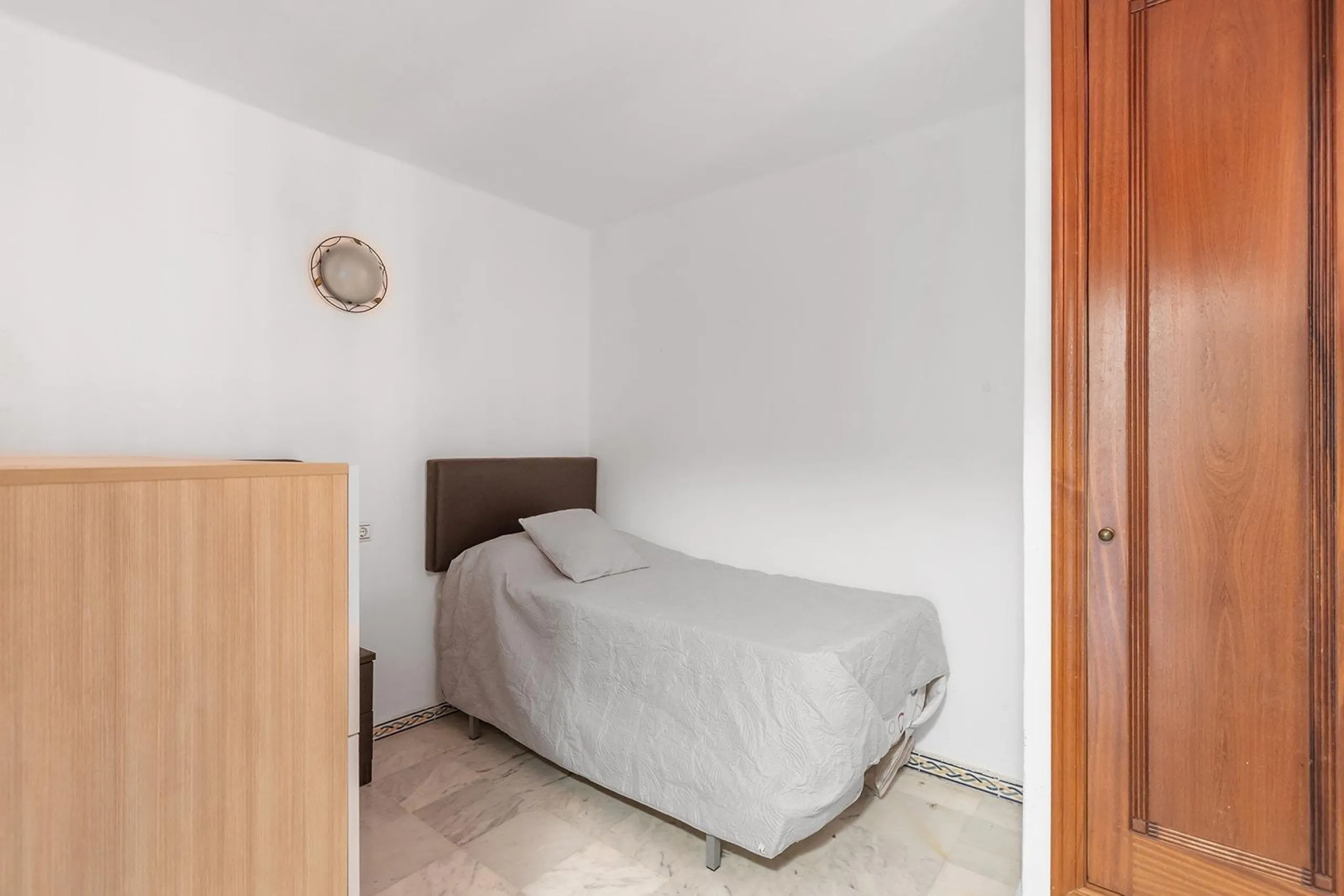 ¡ATALAYAS! 2 HABITACIONES Y 2 BAÑOS CON VISTAS DESPEJADAS + PISCINA