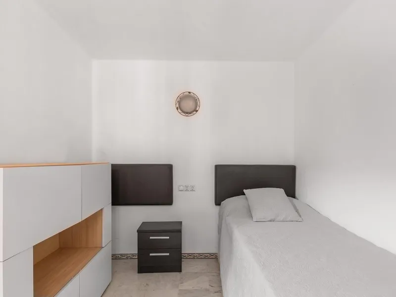 ¡ATALAYAS! 2 HABITACIONES Y 2 BAÑOS CON VISTAS DESPEJADAS + PISCINA