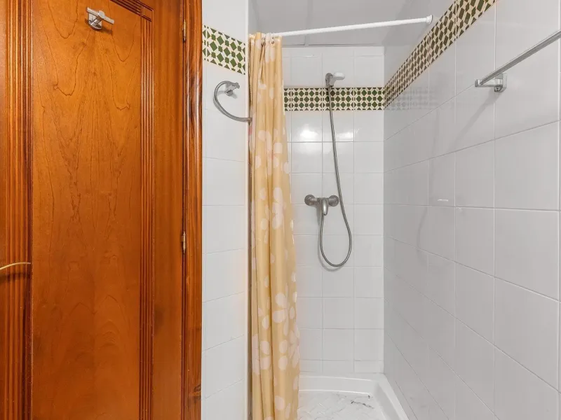 ¡ATALAYAS! 2 HABITACIONES Y 2 BAÑOS CON VISTAS DESPEJADAS + PISCINA