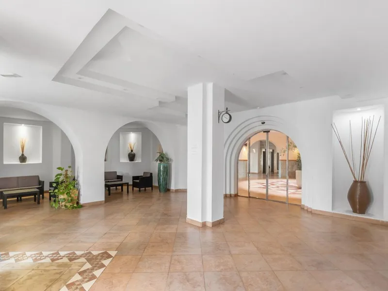 ¡ATALAYAS! 2 HABITACIONES Y 2 BAÑOS CON VISTAS DESPEJADAS + PISCINA