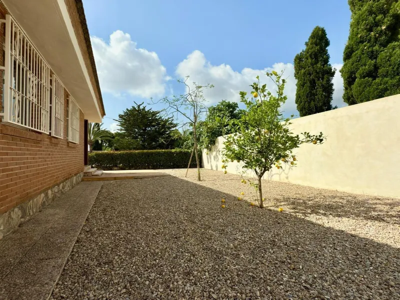 **EXCLUSIVE VILLA IN COBLANCA URBANISATION · BENIDORM 🌴🏡**