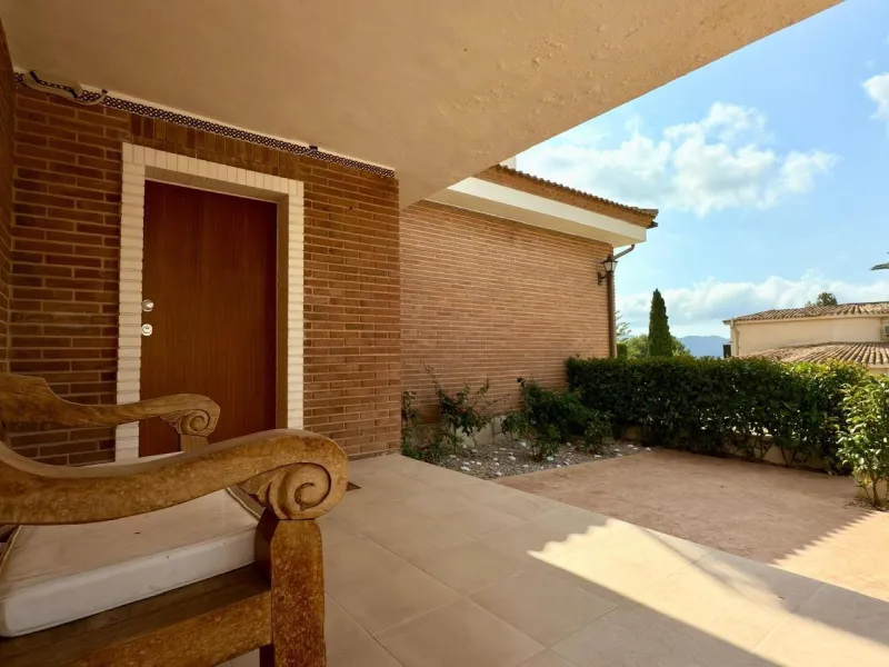 **EXCLUSIVE VILLA IN COBLANCA URBANISATION · BENIDORM 🌴🏡**