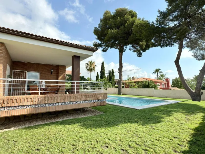 **EXCLUSIVE VILLA IN COBLANCA URBANISATION · BENIDORM 🌴🏡**