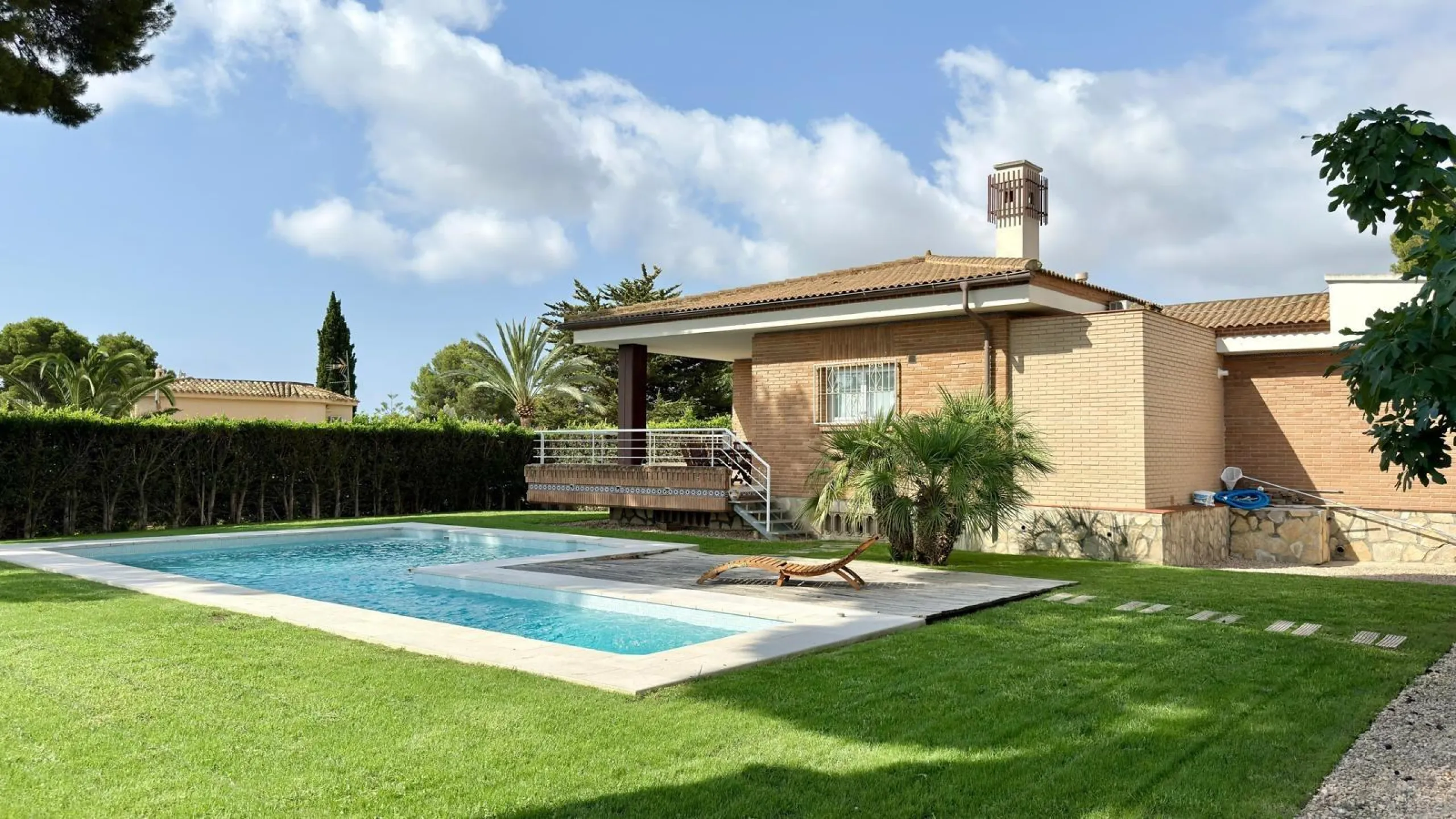 **EXCLUSIVE VILLA IN COBLANCA URBANISATION · BENIDORM 🌴🏡**