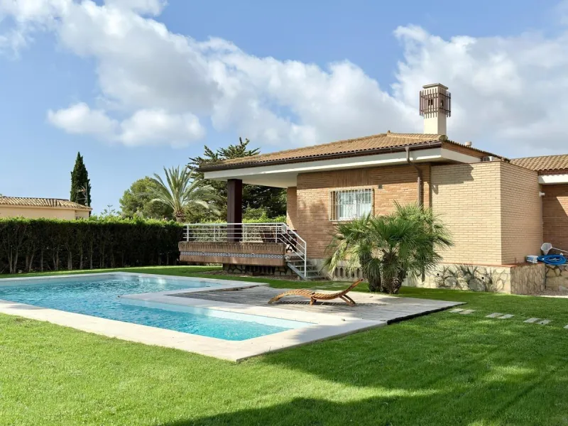 **EXCLUSIVE VILLA IN COBLANCA URBANISATION · BENIDORM 🌴🏡**