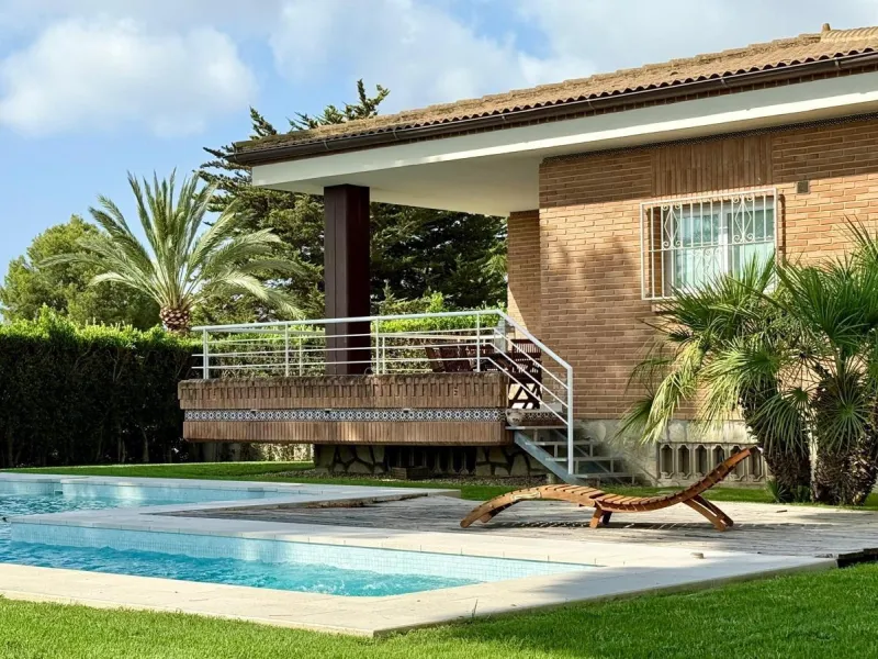 **EXCLUSIVE VILLA IN COBLANCA URBANISATION · BENIDORM 🌴🏡**