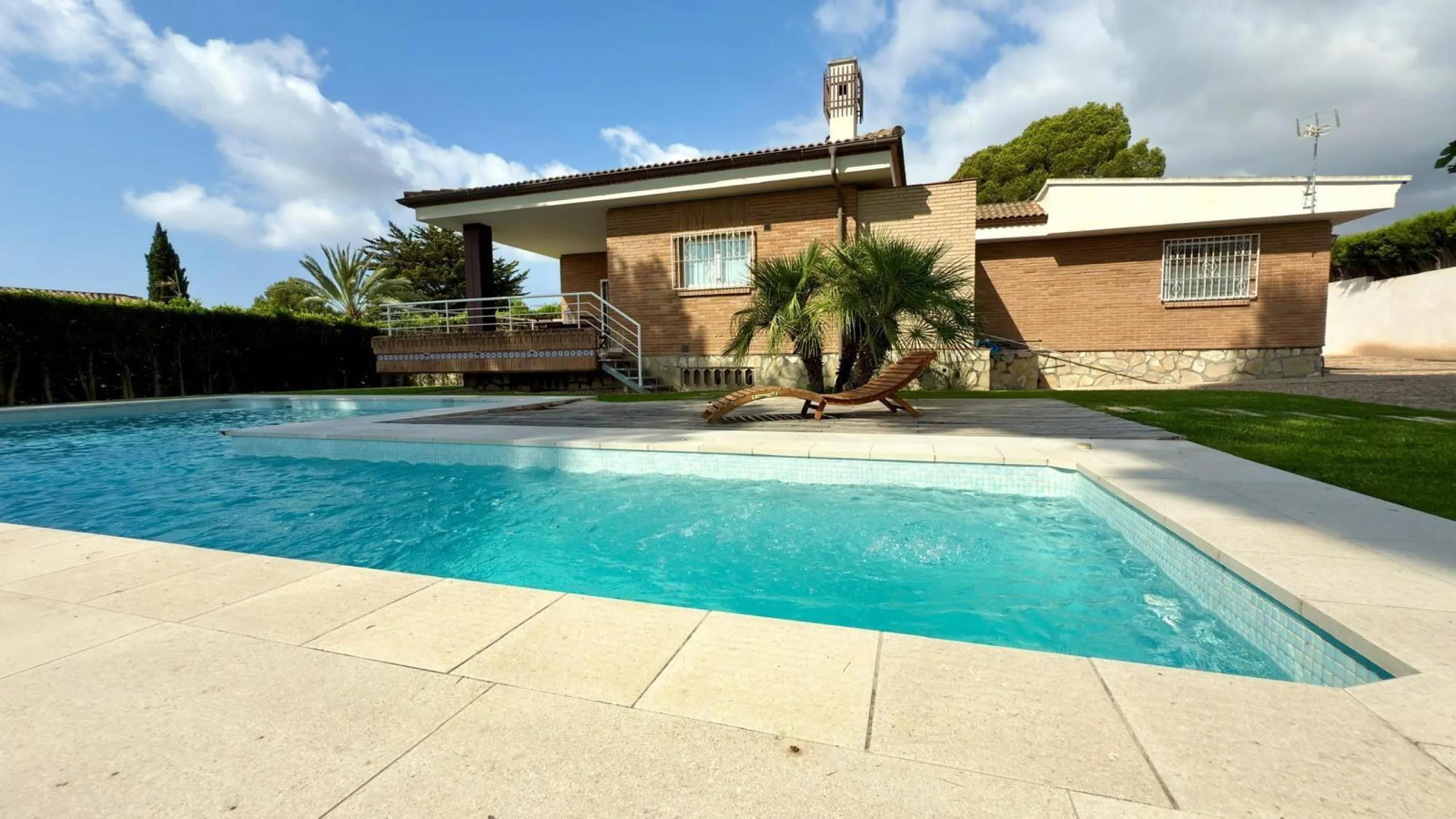 **EXCLUSIVE VILLA IN COBLANCA URBANISATION · BENIDORM 🌴🏡**