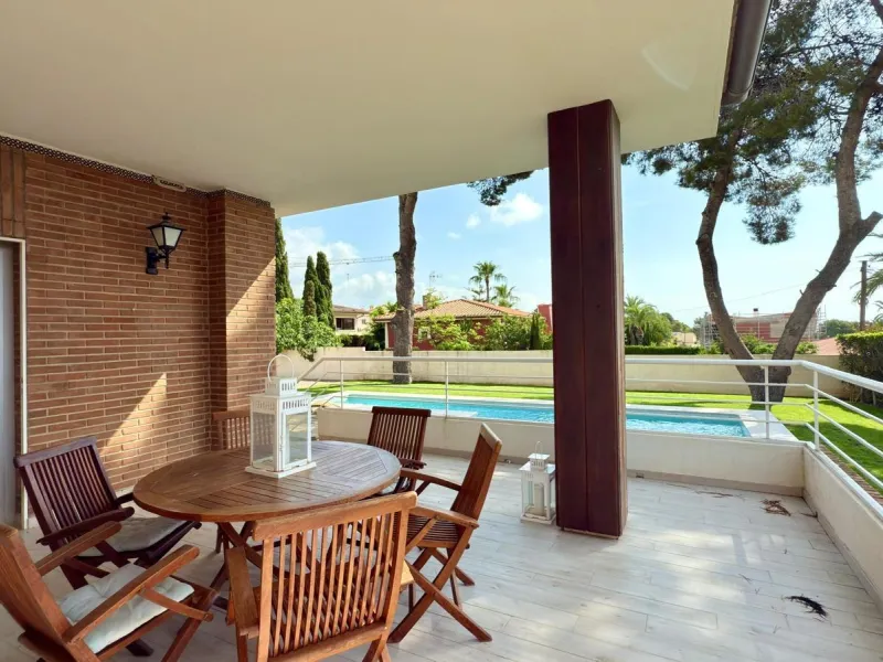 **EXCLUSIVE VILLA IN COBLANCA URBANISATION · BENIDORM 🌴🏡**