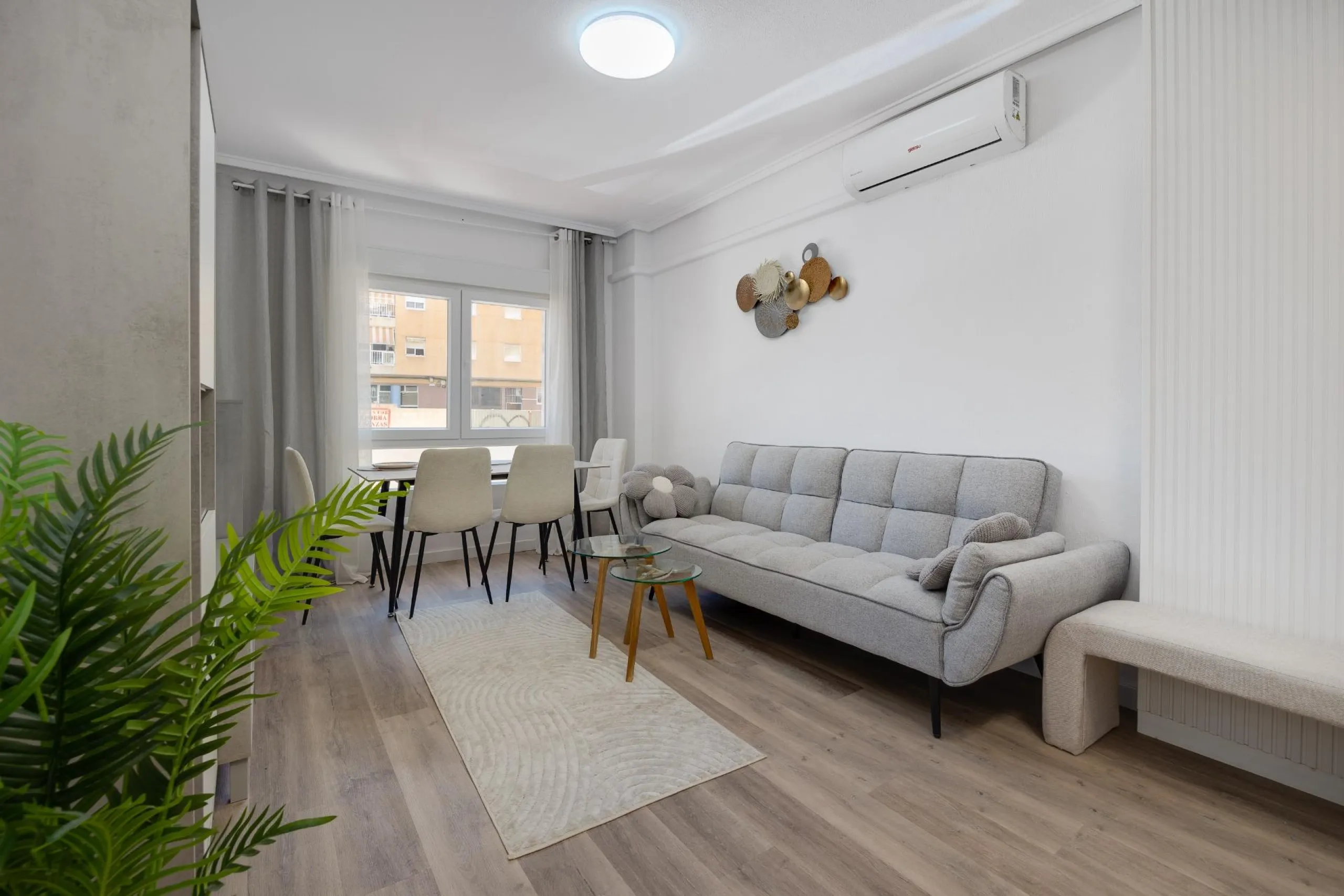 Апартамент с великолепным ремонтом рядом с пляжем! 🏡✨