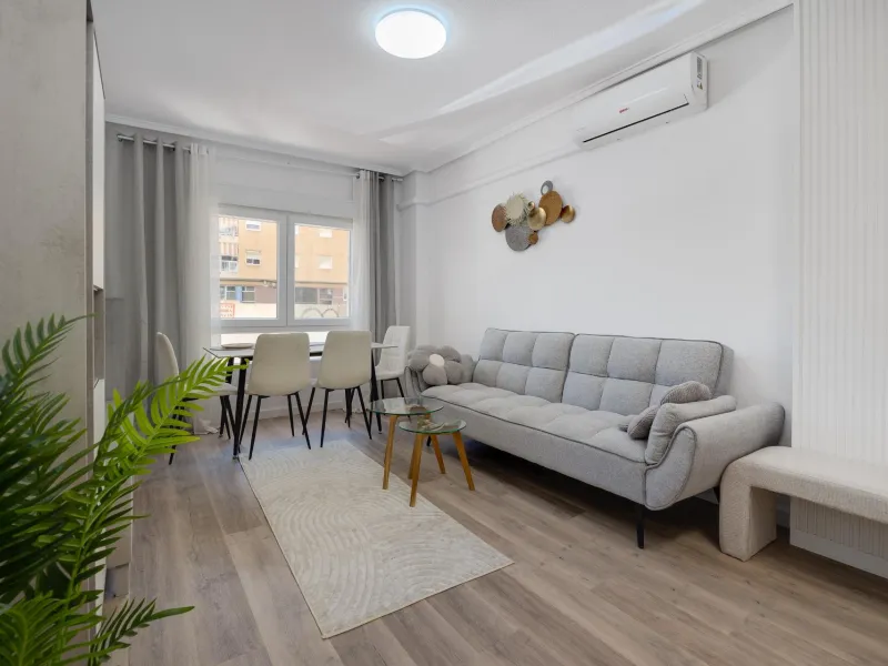 Апартамент с великолепным ремонтом рядом с пляжем! 🏡✨