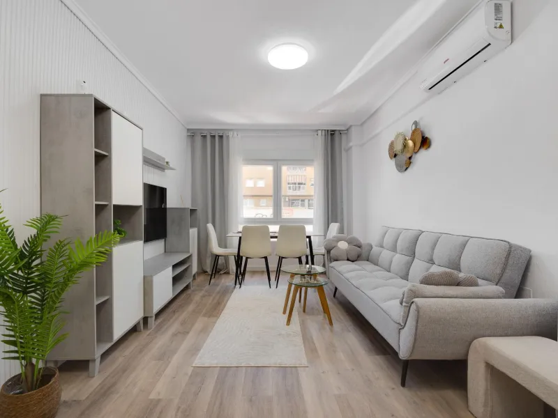 Апартамент с великолепным ремонтом рядом с пляжем! 🏡✨