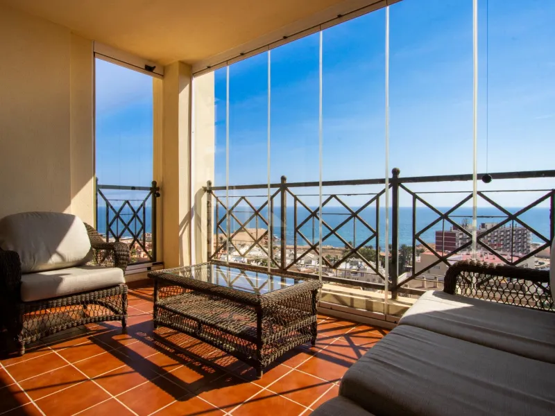 Espectacular apartamento en Atalayas con vistas directas al mar !