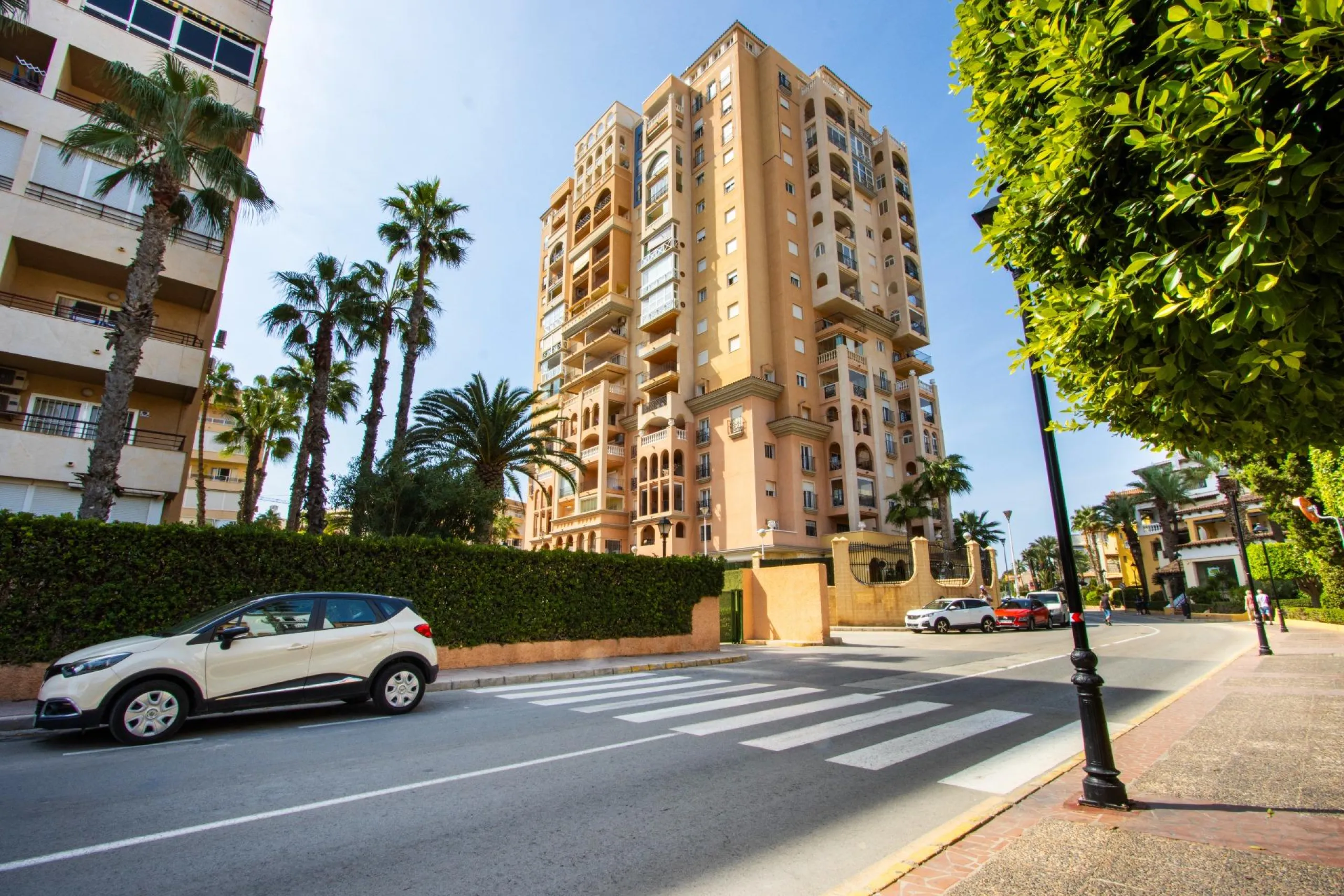 Espectacular apartamento en Atalayas con vistas directas al mar !