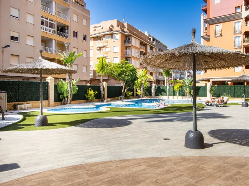 Espectacular apartamento en Atalayas con vistas directas al mar !
