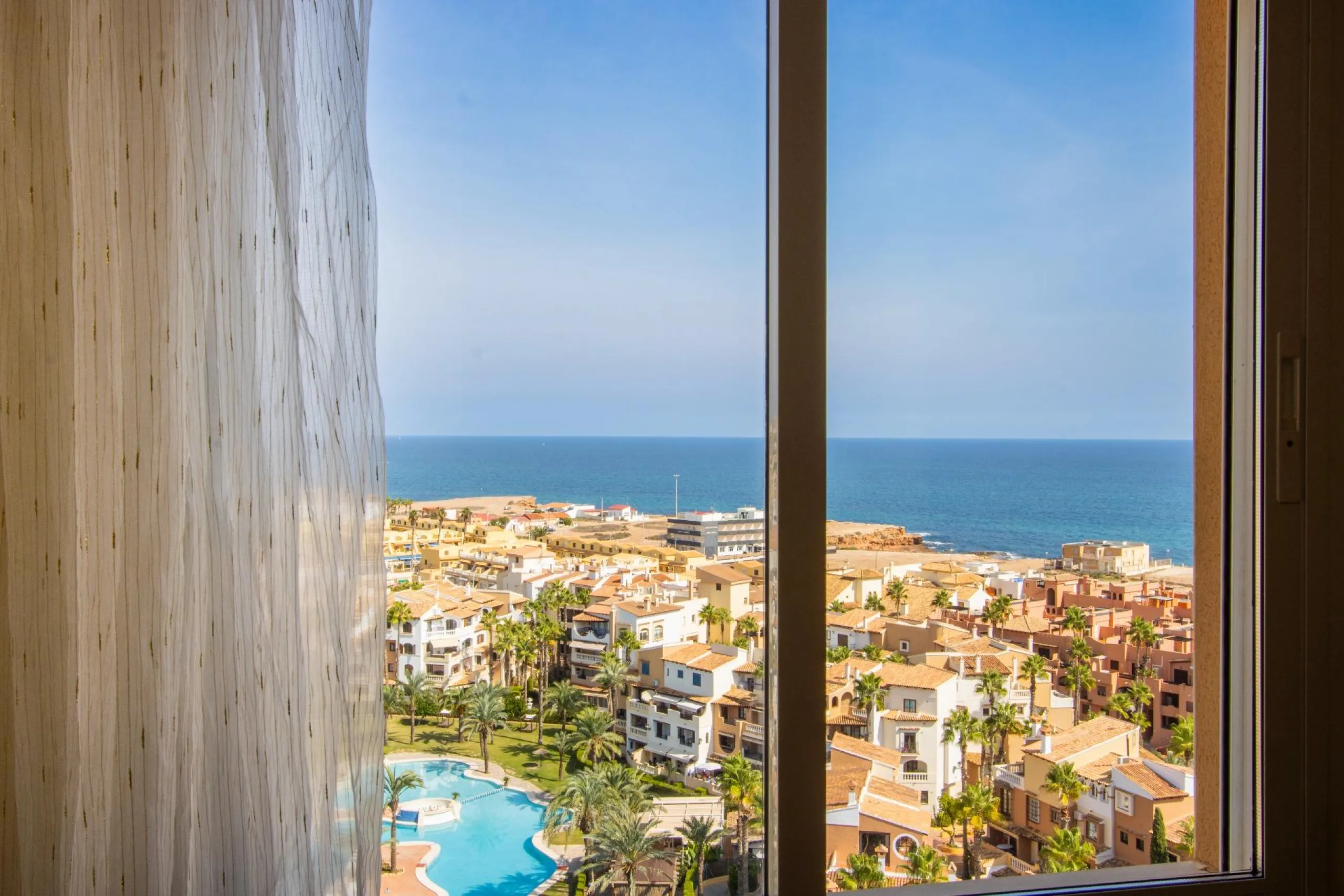 Espectacular apartamento en Atalayas con vistas directas al mar !