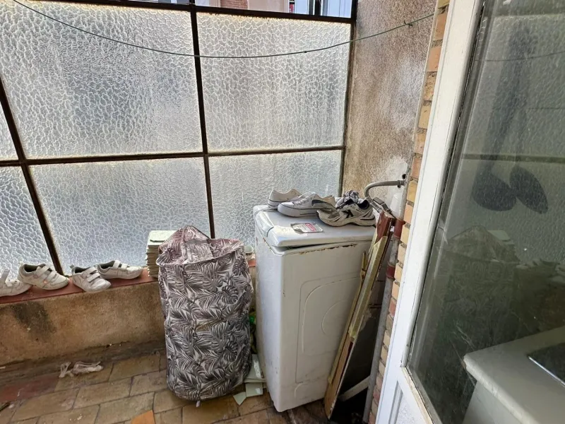 Renovation Opportunity Apartment in Alicante, Colonia Requena