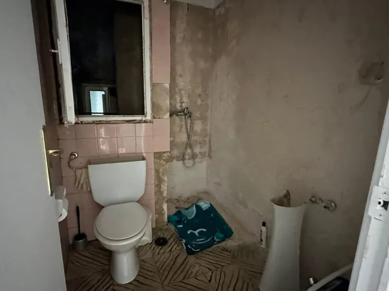 Renovation Opportunity Apartment in Alicante, Colonia Requena