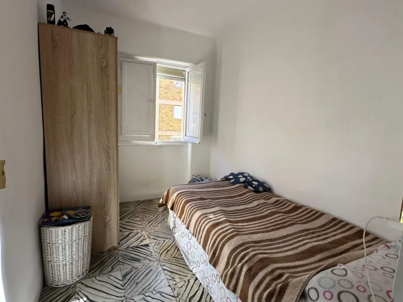 Renovation Opportunity Apartment in Alicante, Colonia Requena