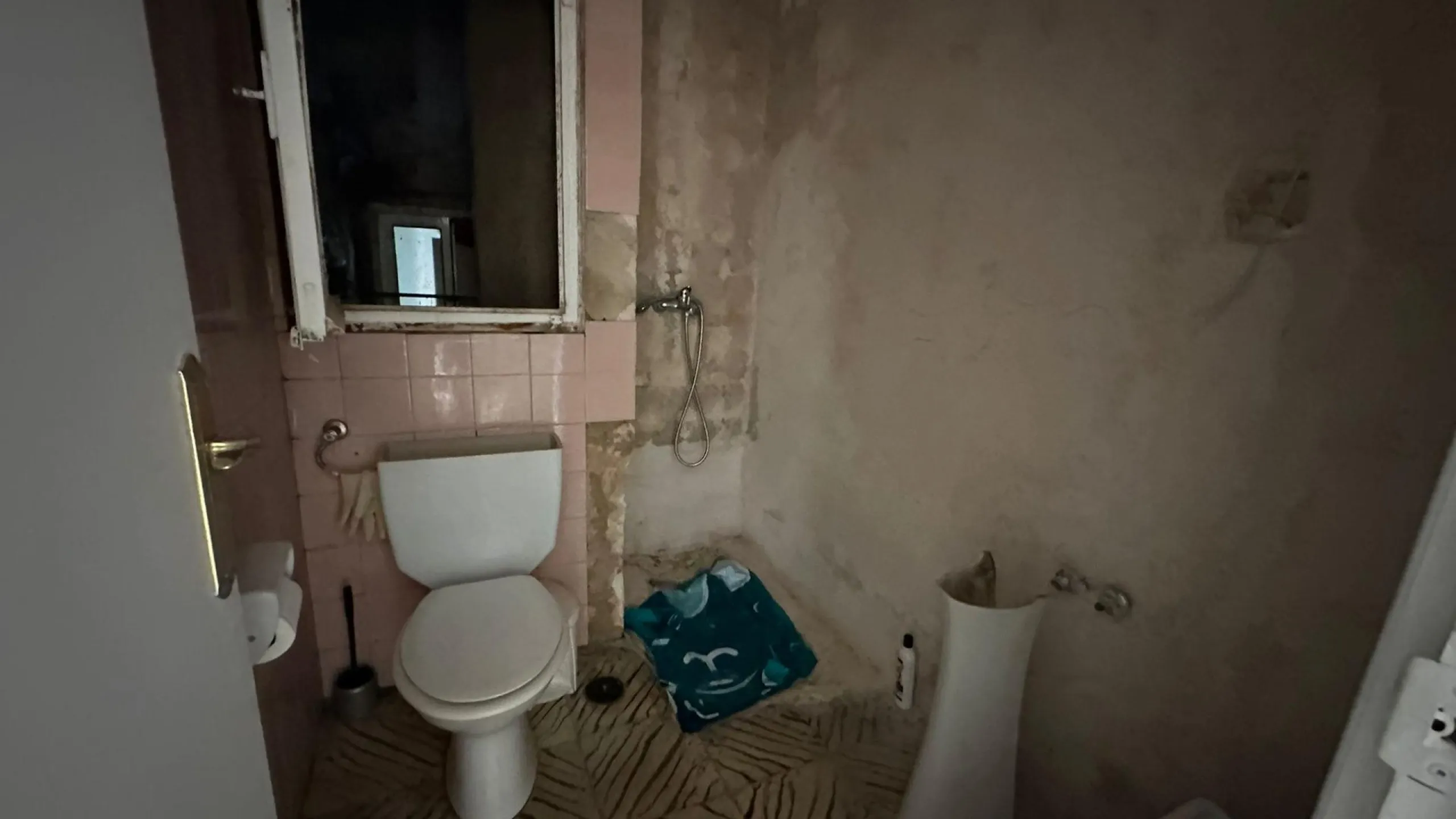 Renovation Opportunity Apartment in Alicante, Colonia Requena