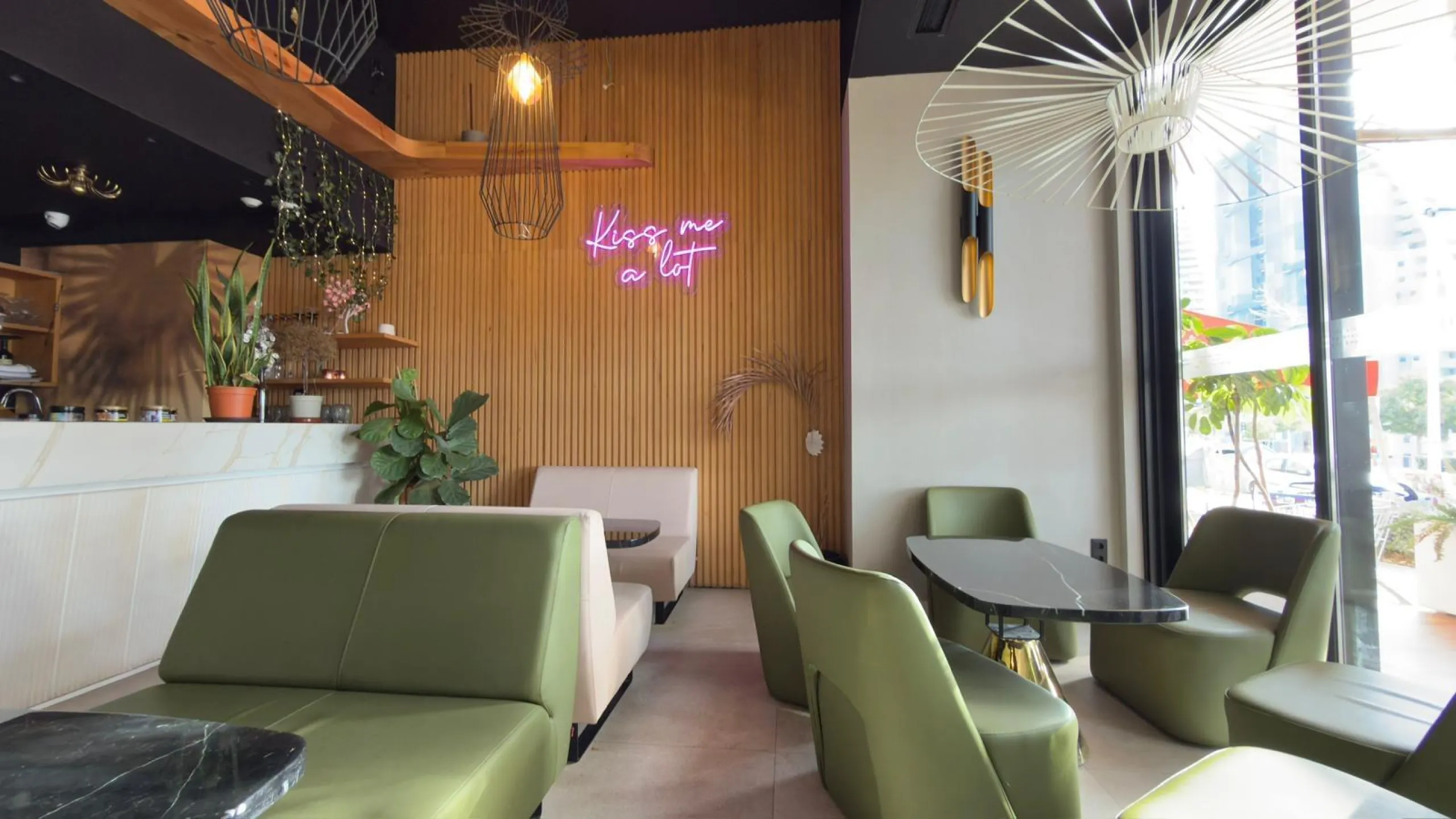 RESTAURANT WITH OWN PREMISES IN BENIDORM