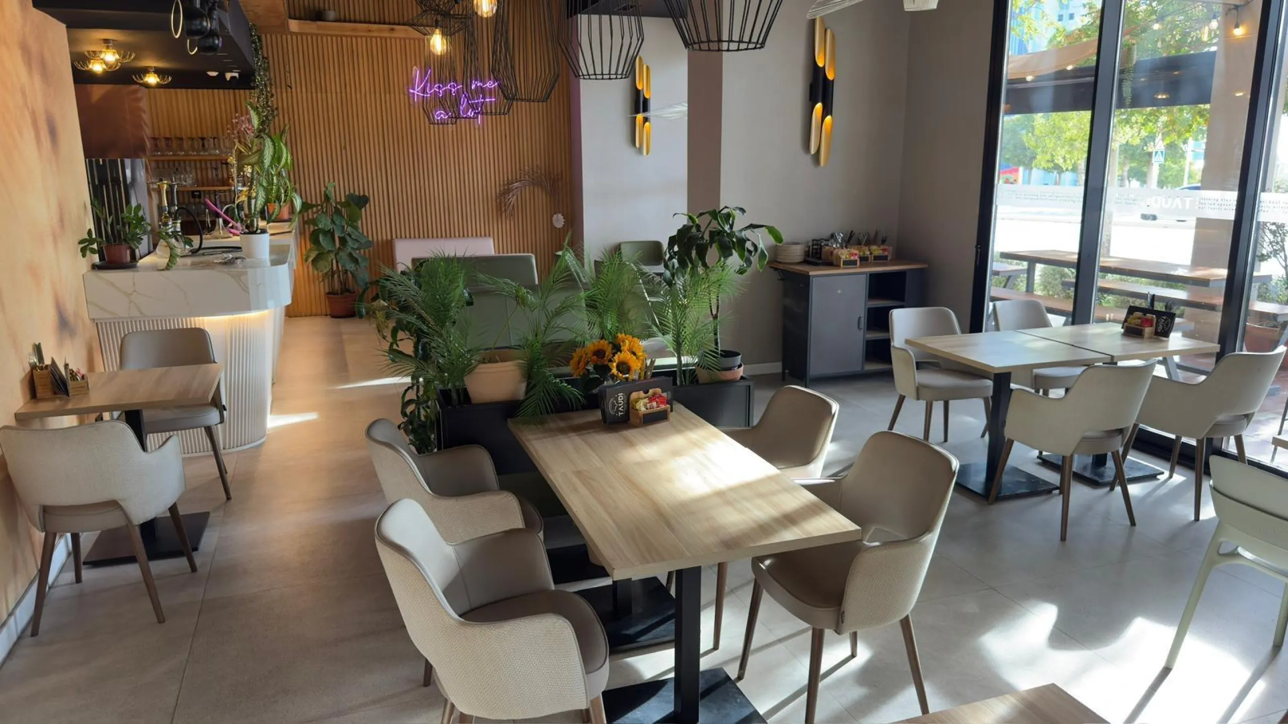 RESTAURANT WITH OWN PREMISES IN BENIDORM