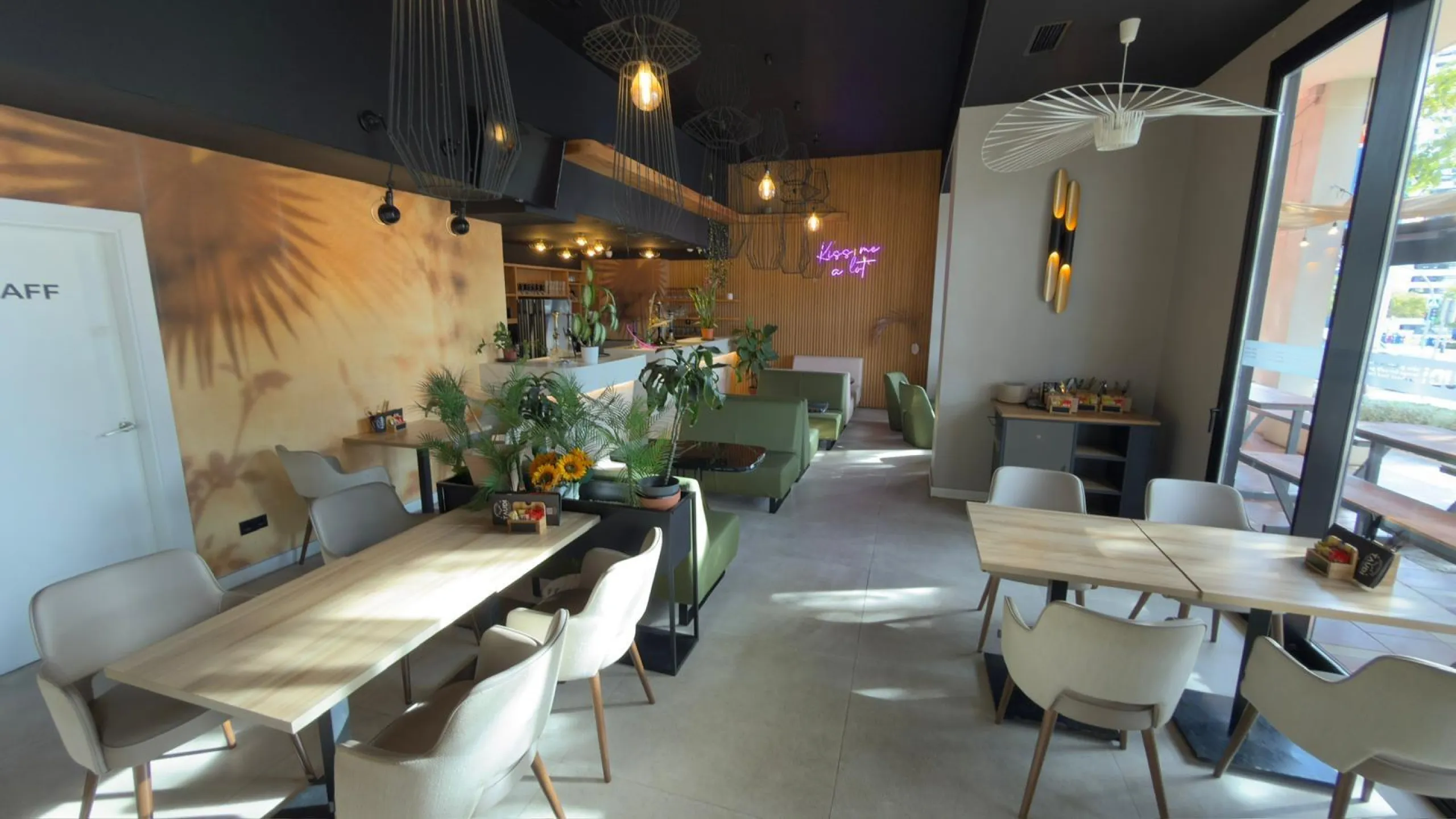 RESTAURANT WITH OWN PREMISES IN BENIDORM