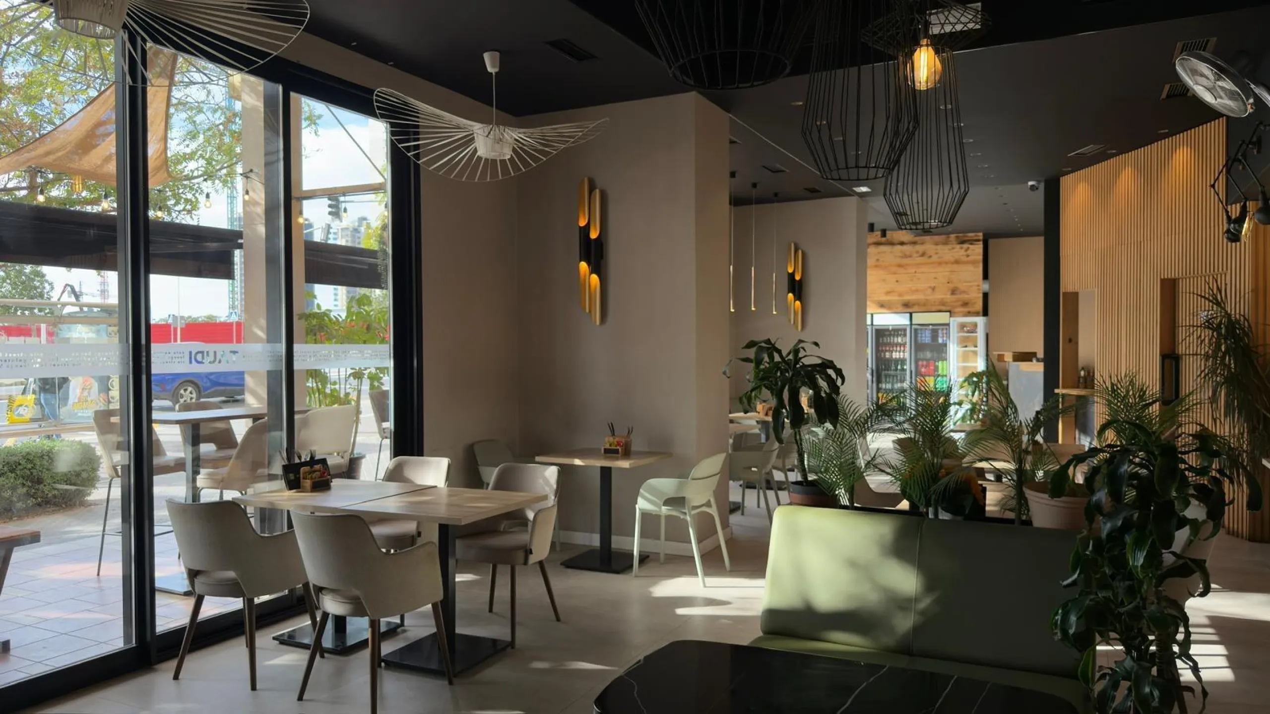 RESTAURANT WITH OWN PREMISES IN BENIDORM