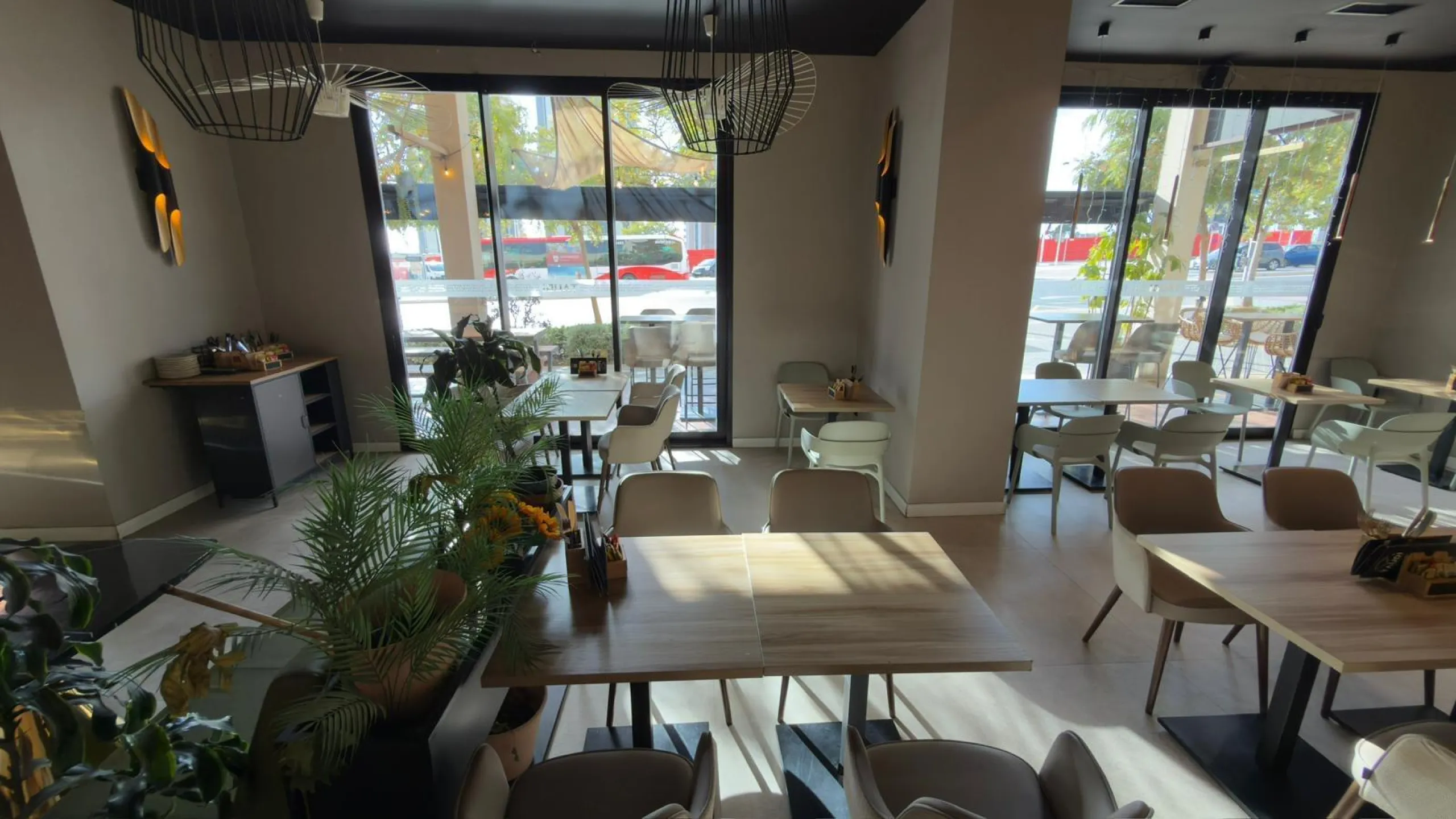 RESTAURANT WITH OWN PREMISES IN BENIDORM