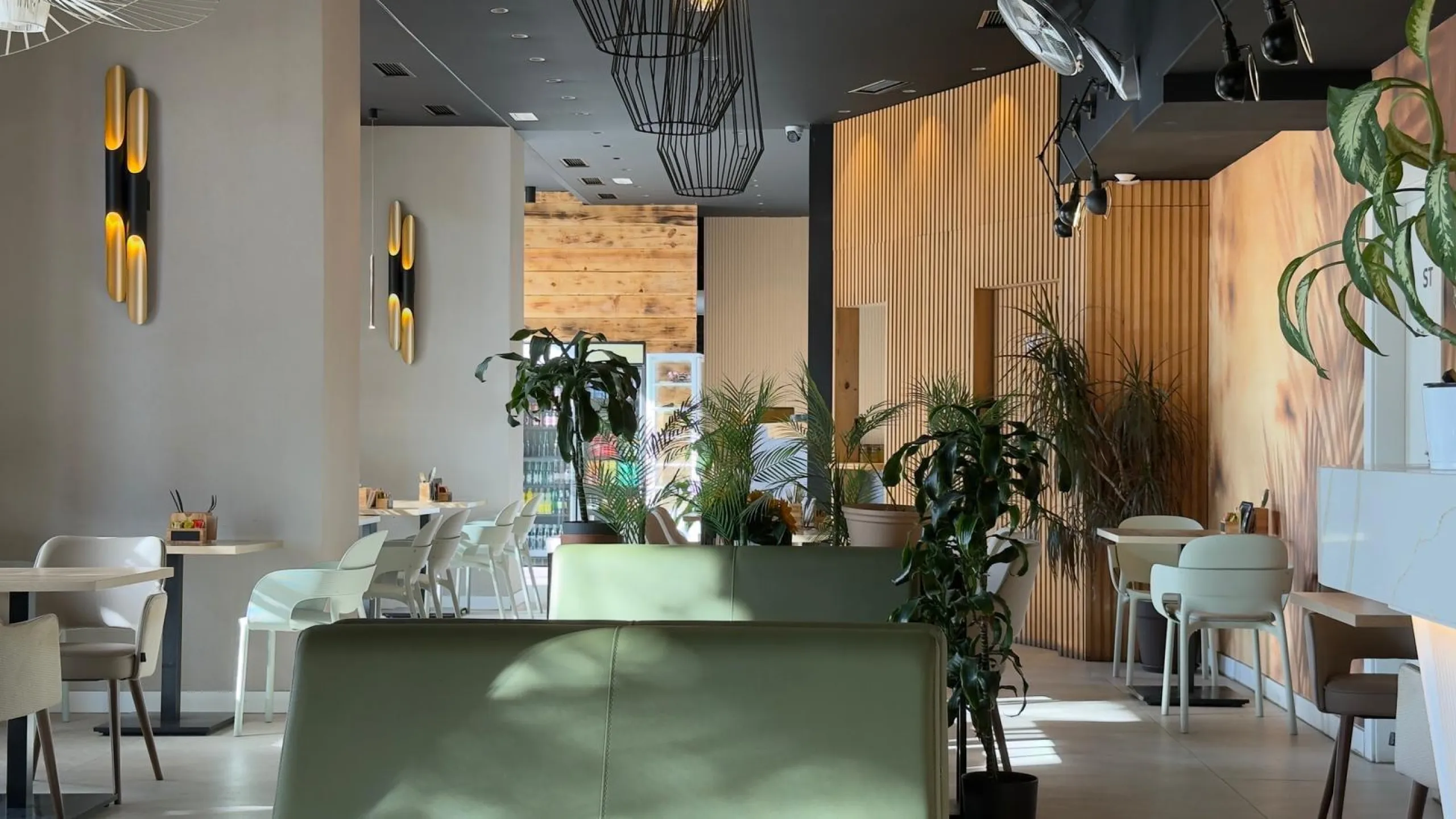 RESTAURANT WITH OWN PREMISES IN BENIDORM