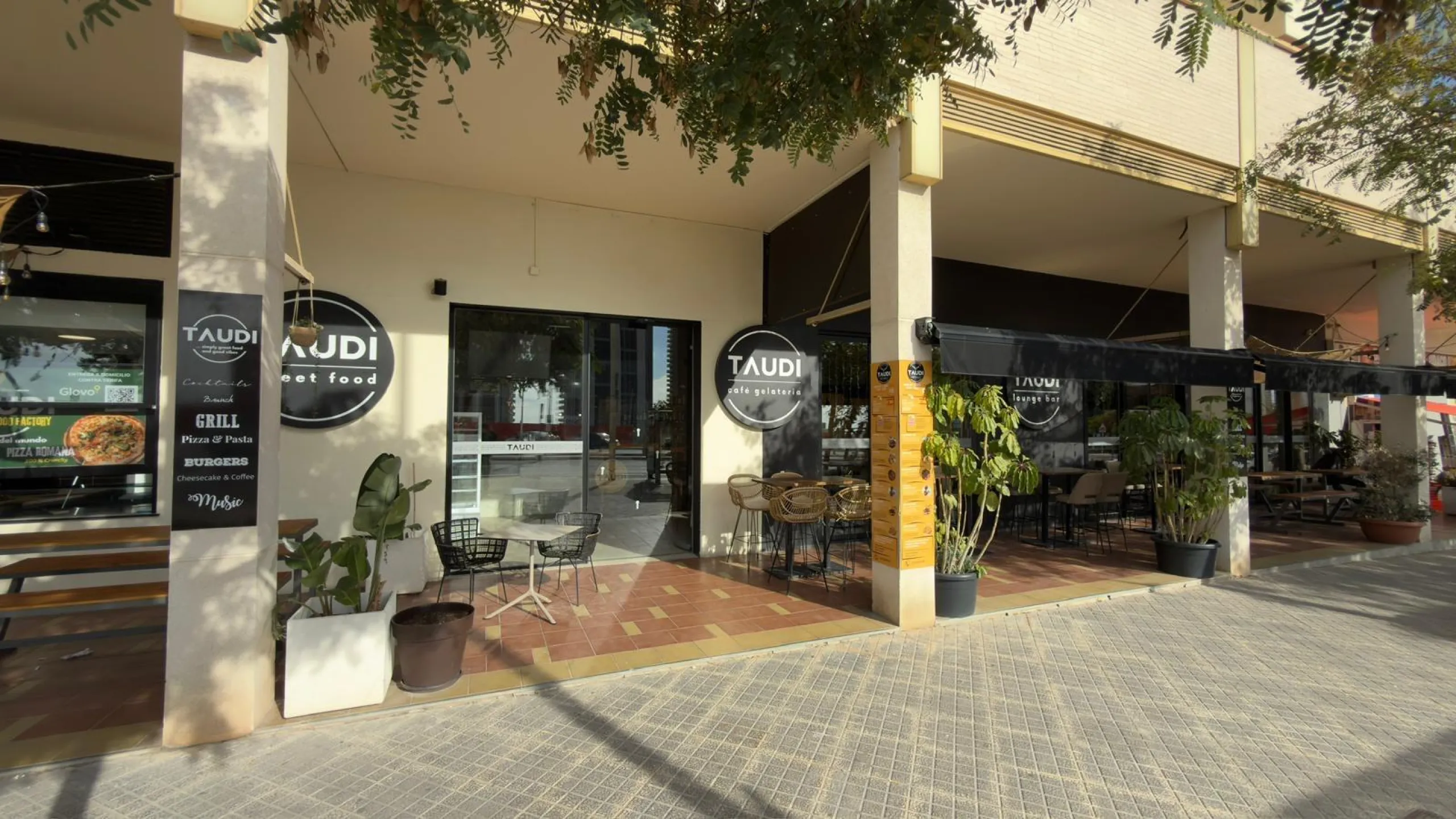 RESTAURANT WITH OWN PREMISES IN BENIDORM