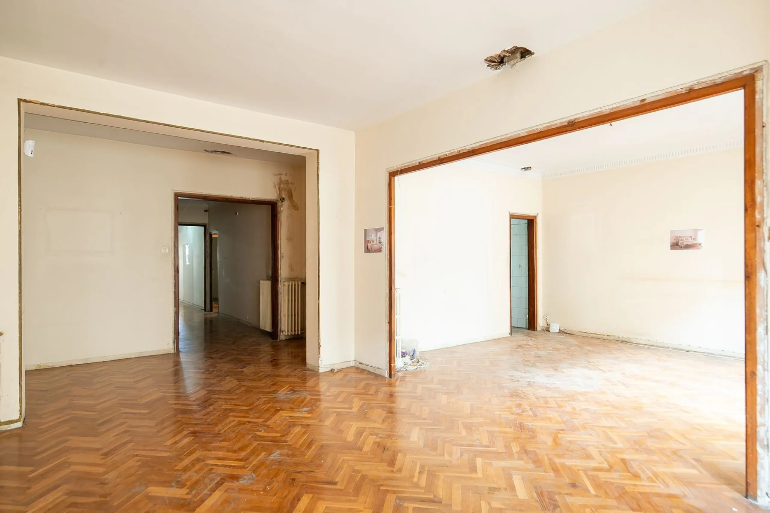 Elegante propiedad en finca clásica para reforma integral en Sant Gervasi – Galvany, Barcelona