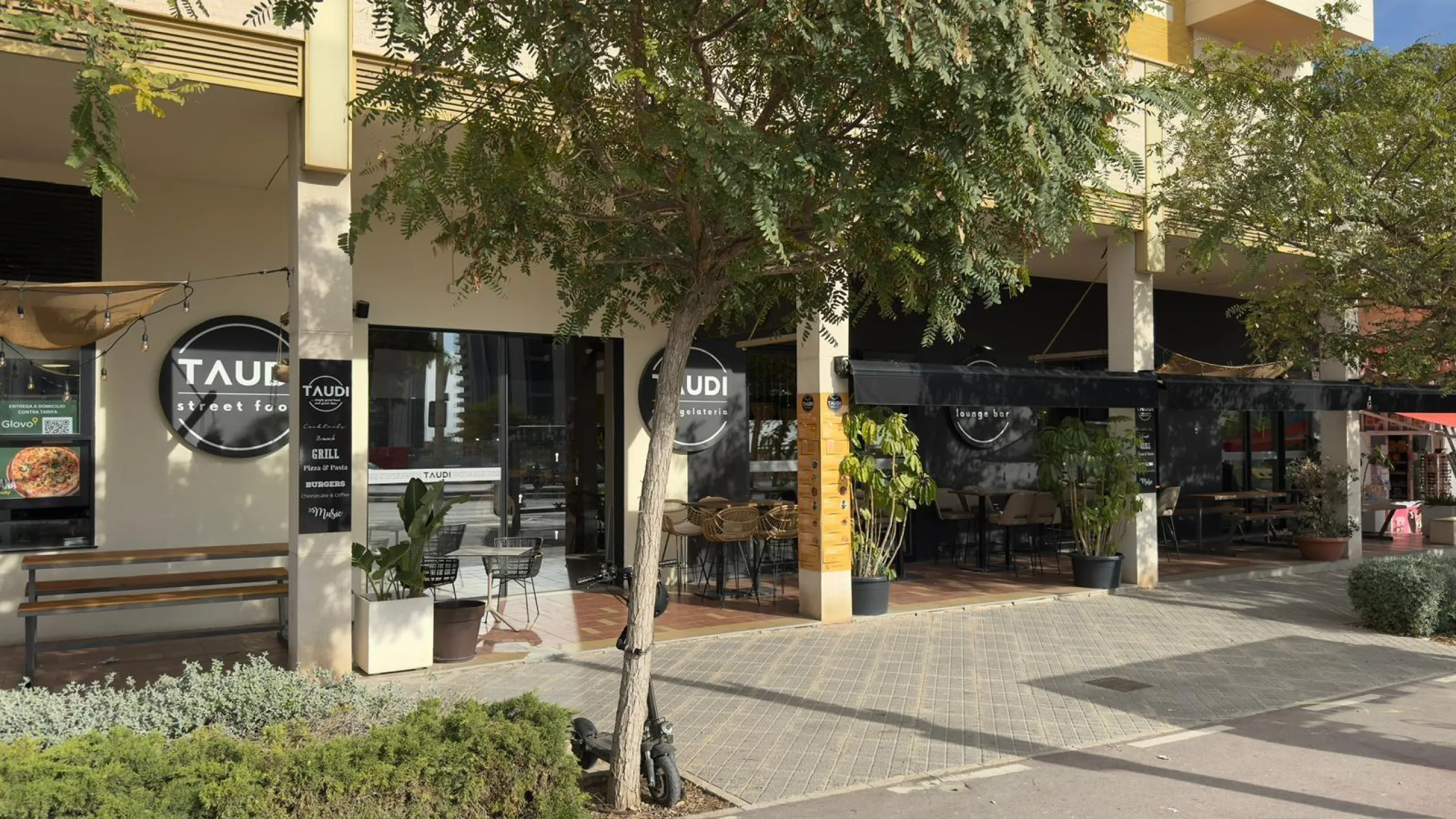 RESTAURANT WITH OWN PREMISES IN BENIDORM