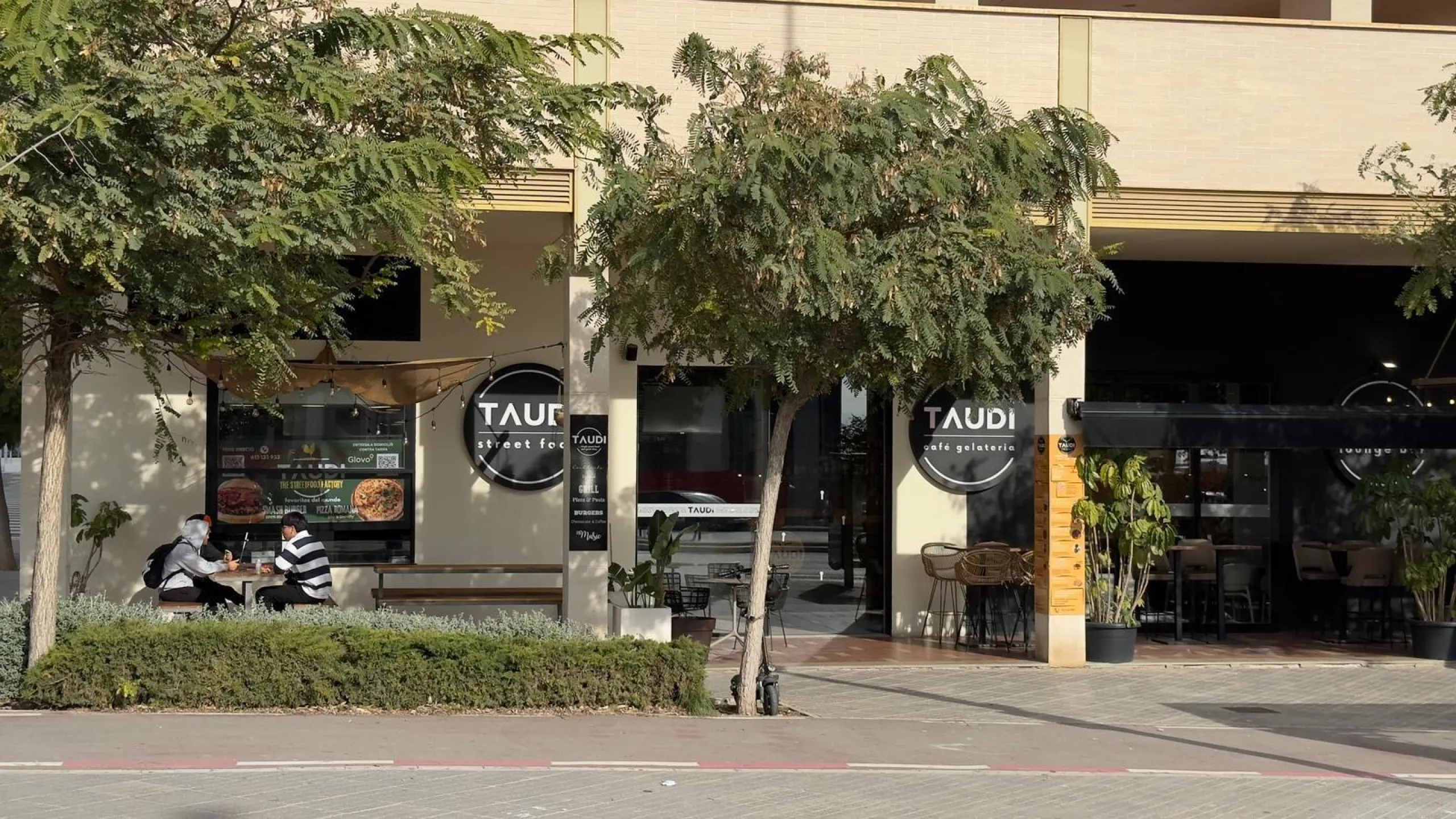 RESTAURANT WITH OWN PREMISES IN BENIDORM