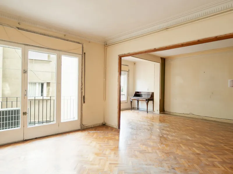Elegante propiedad en finca clásica para reforma integral en Sant Gervasi – Galvany, Barcelona