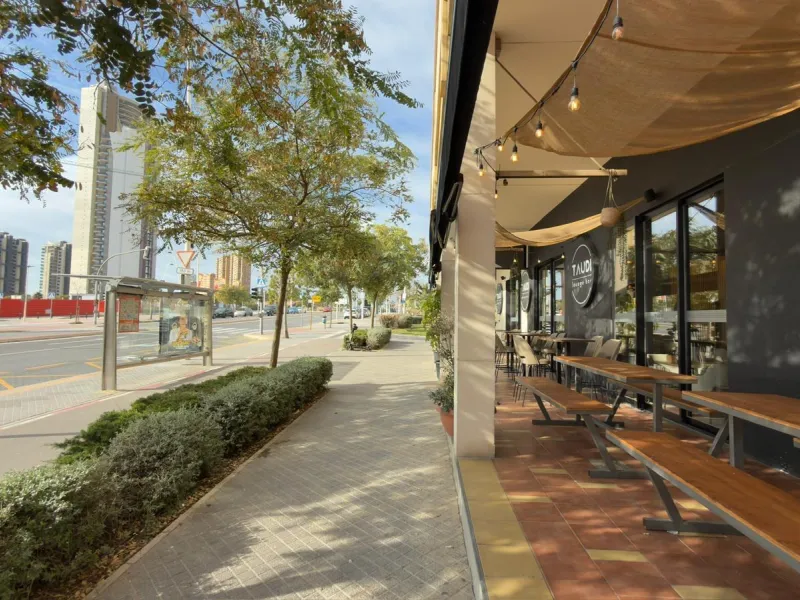 RESTAURANT WITH OWN PREMISES IN BENIDORM
