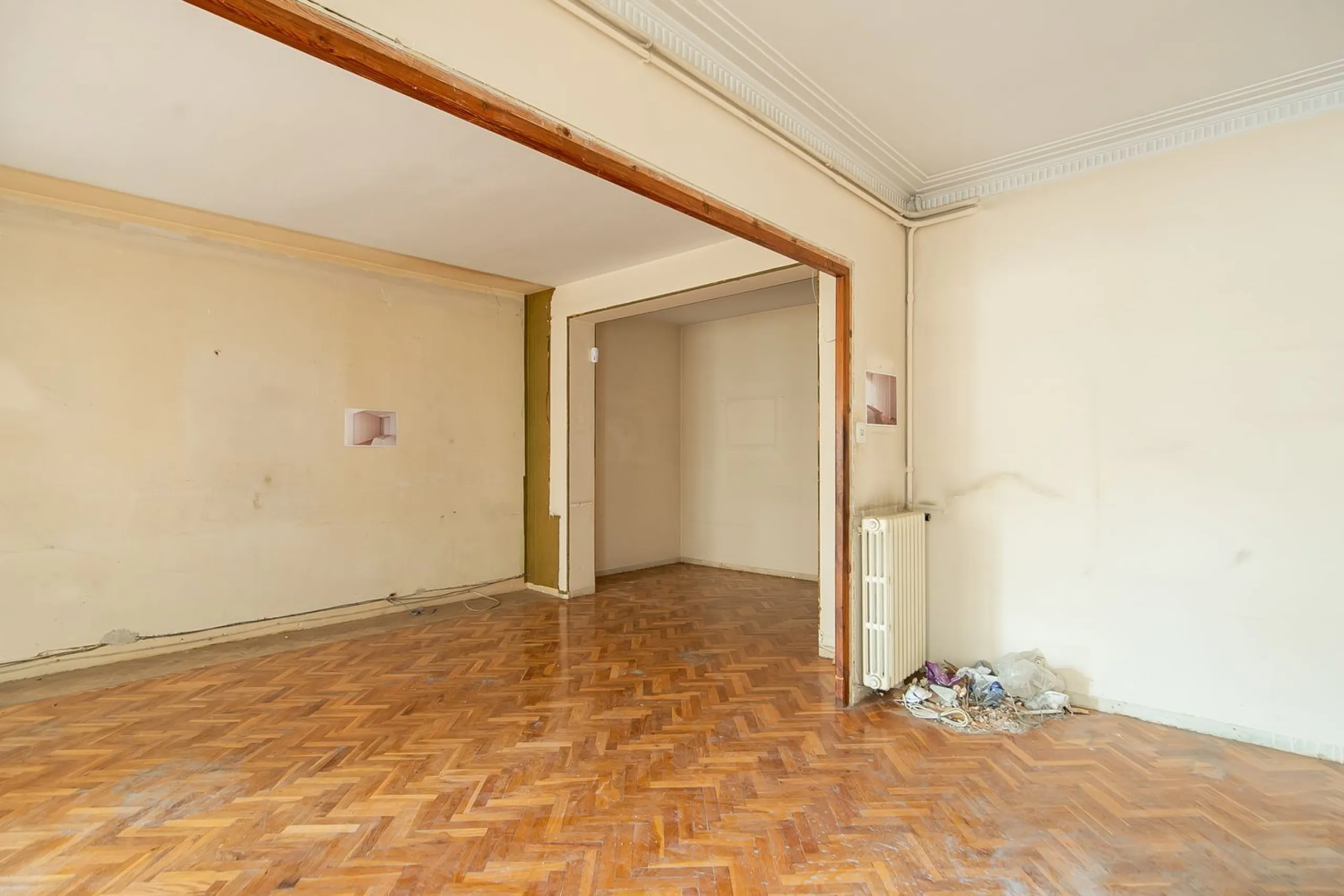 Elegante propiedad en finca clásica para reforma integral en Sant Gervasi – Galvany, Barcelona