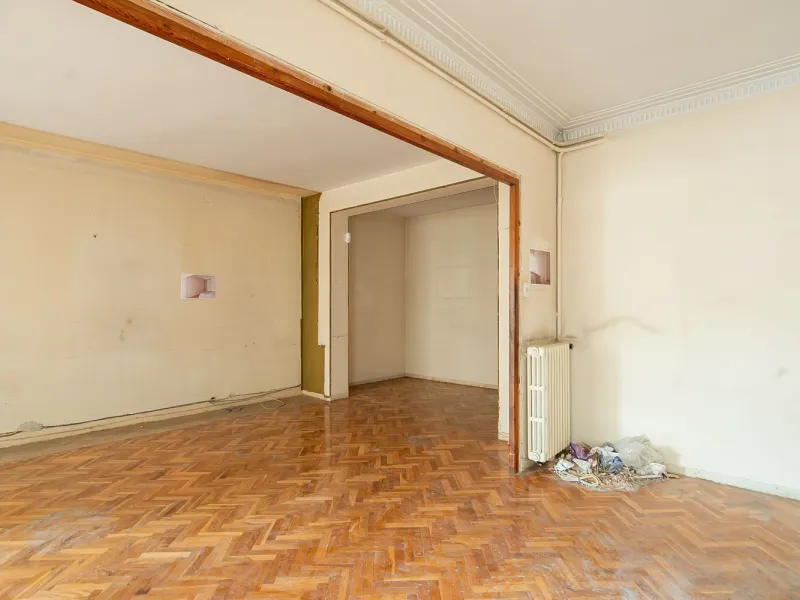 Elegante propiedad en finca clásica para reforma integral en Sant Gervasi – Galvany, Barcelona