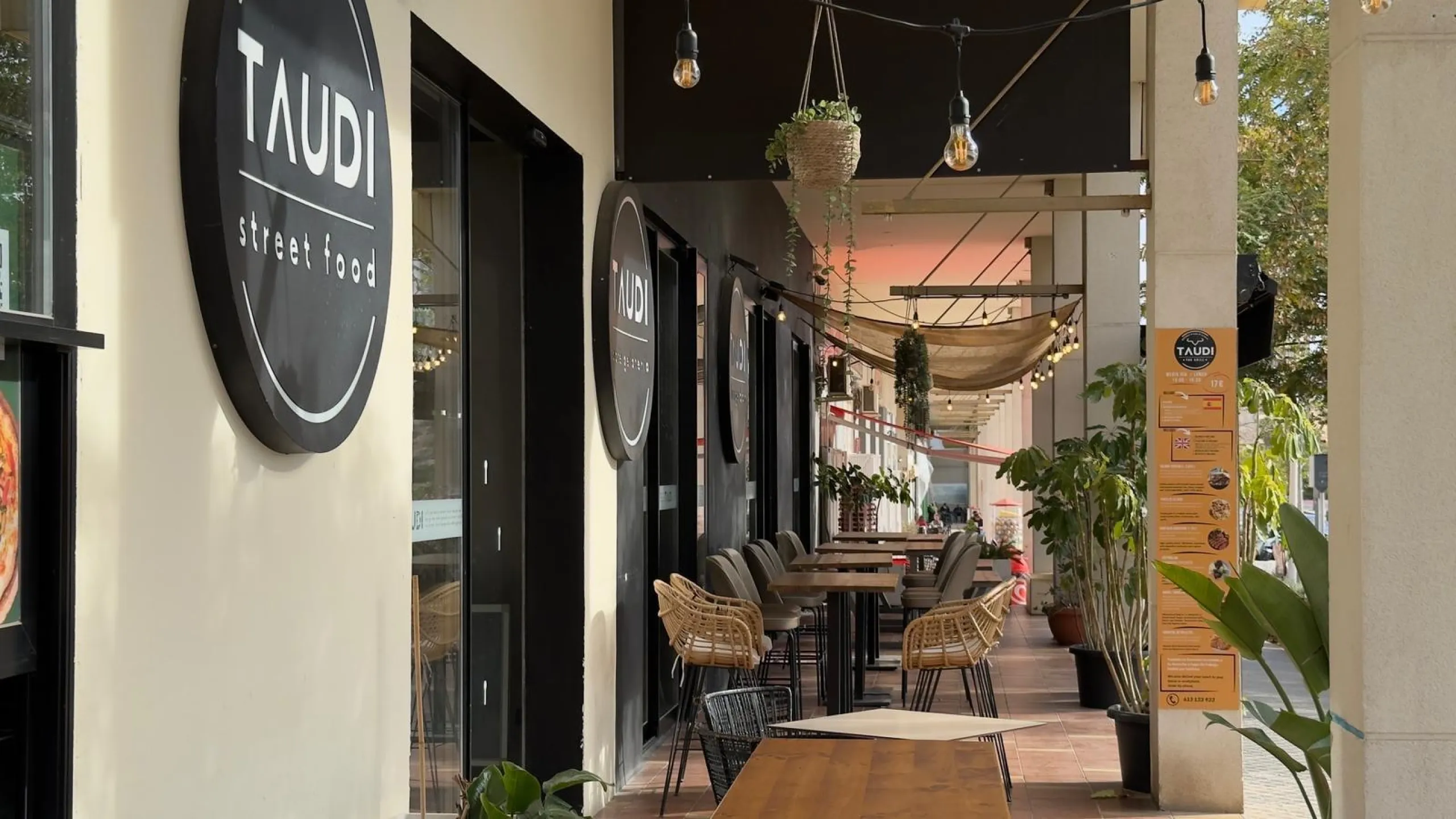 RESTAURANT WITH OWN PREMISES IN BENIDORM