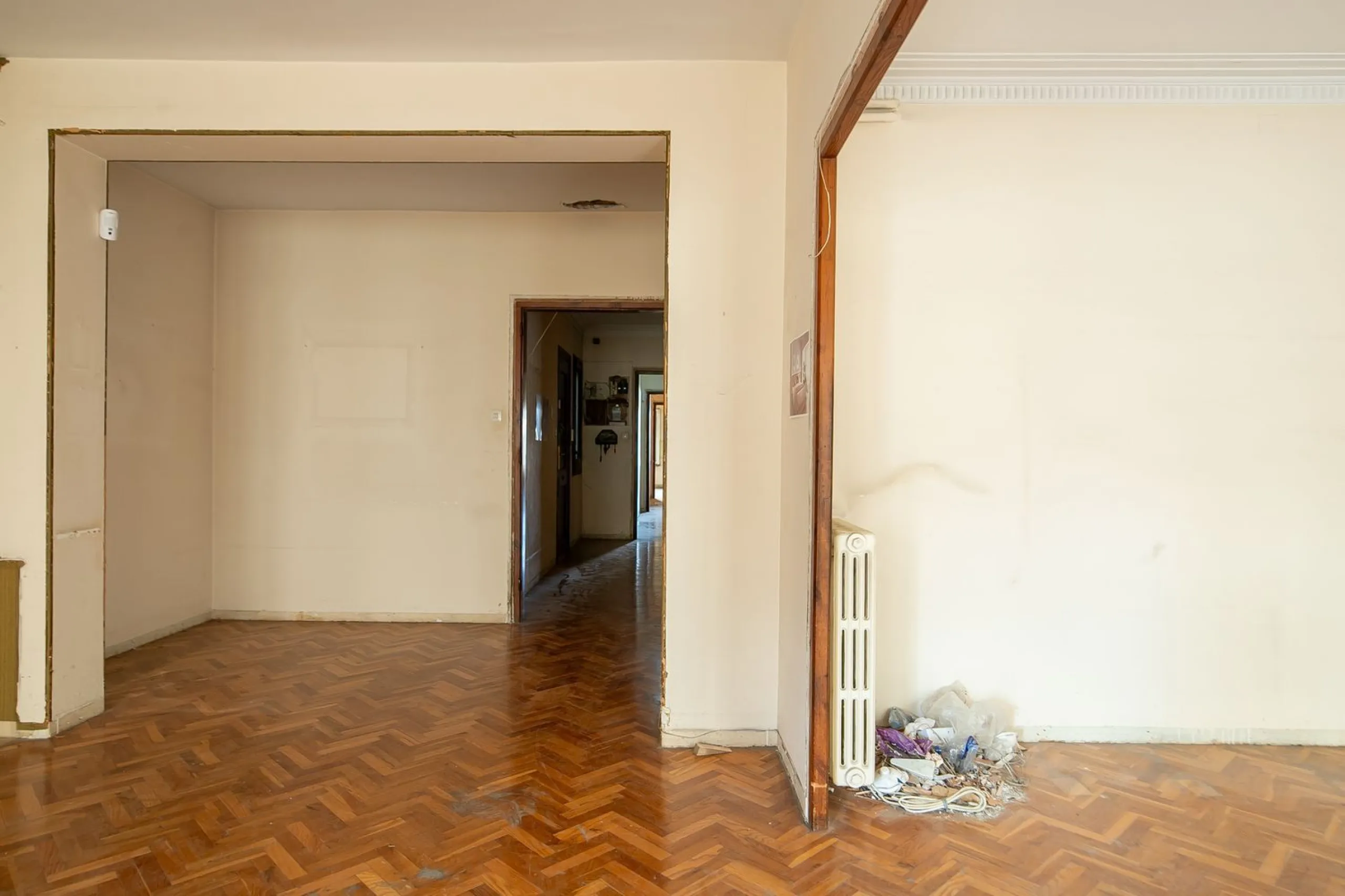Elegante propiedad en finca clásica para reforma integral en Sant Gervasi – Galvany, Barcelona
