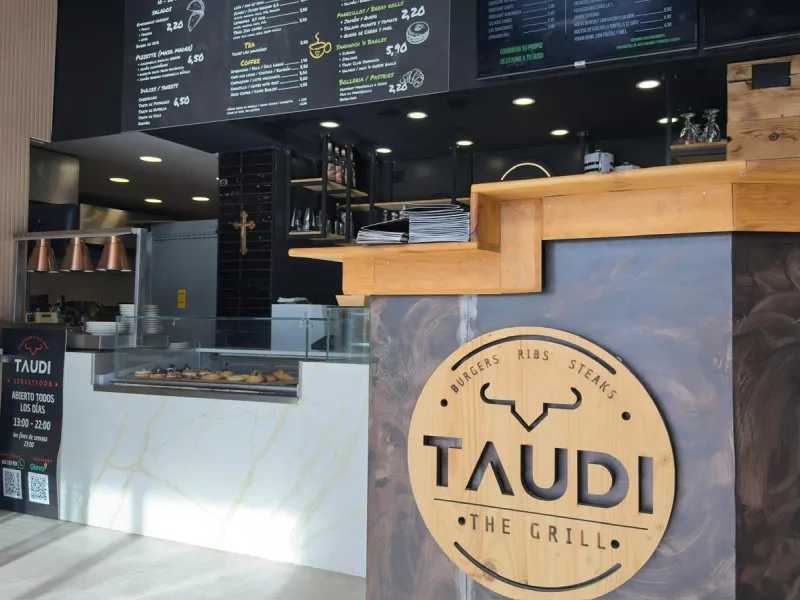 RESTAURANT WITH OWN PREMISES IN BENIDORM