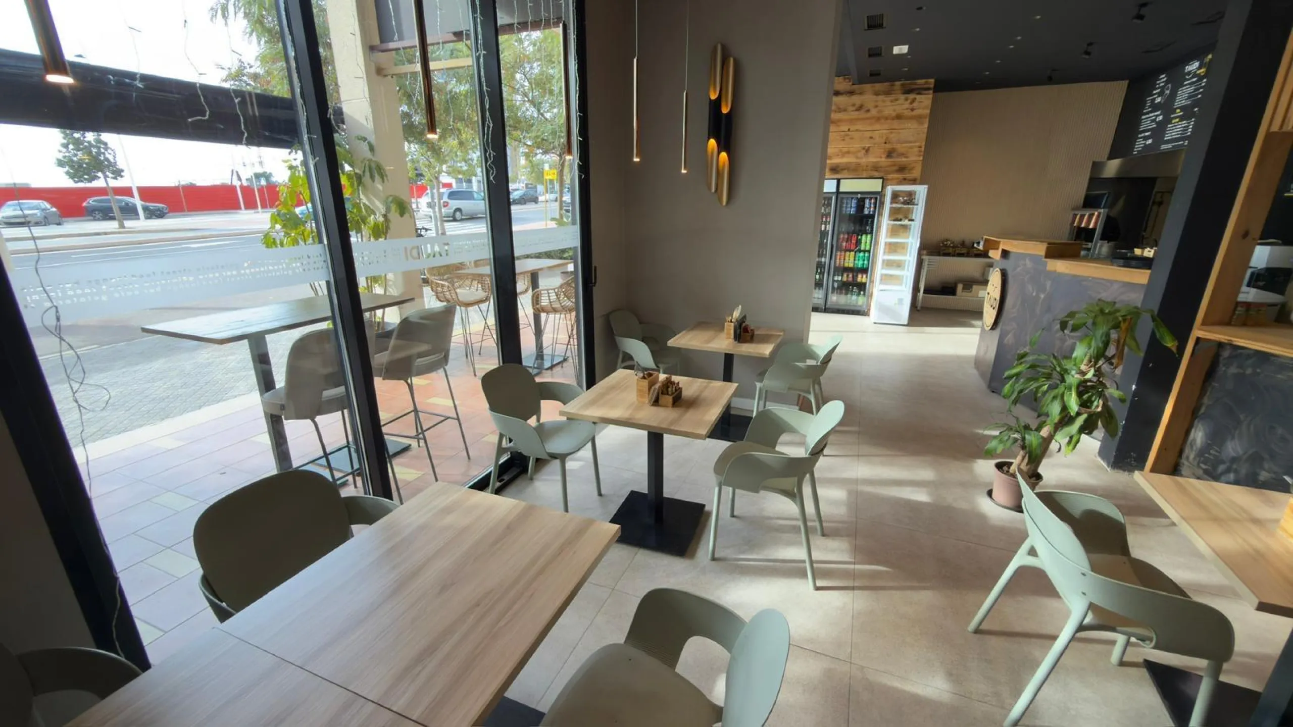 RESTAURANT WITH OWN PREMISES IN BENIDORM